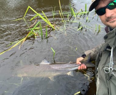 Brian Hass Mølleskov genudsatte en laks på ca. 90 cm