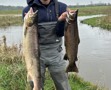 Kenn Larsen laks 86 cm 5.2 kg og havørred 63 cm 2.4 kg